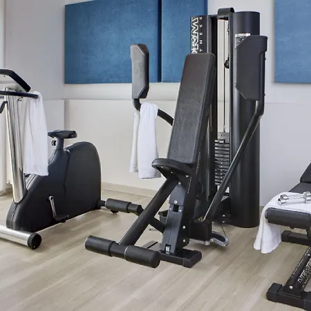 Ξενοδοχείο Welcome 4*