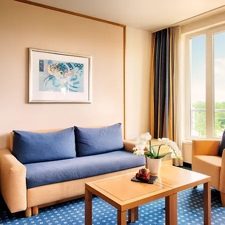 Welcome Hotel 4*